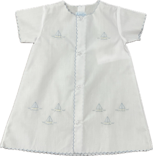 Auraluz - Day Gown White Sailboats