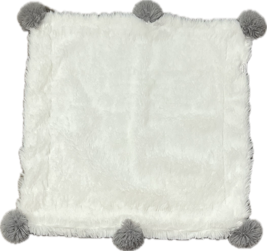 White Lovie, Grey Pom-Poms