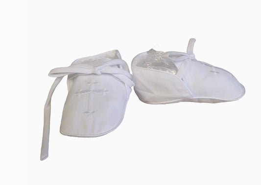 Embroidered Cross Christening Booties (0/3mths)